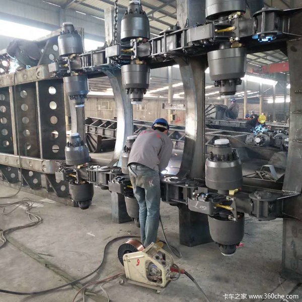 10米至13米75钩机板低平板半挂车图片