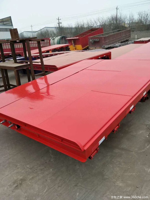 13.75米大板低平板半挂车图片