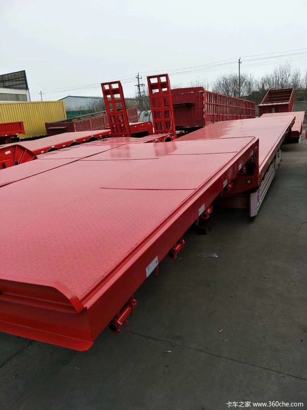13.75米大板低平板半挂车图片