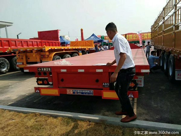 13.75前后等宽低平板运输主力低平板半挂车图片