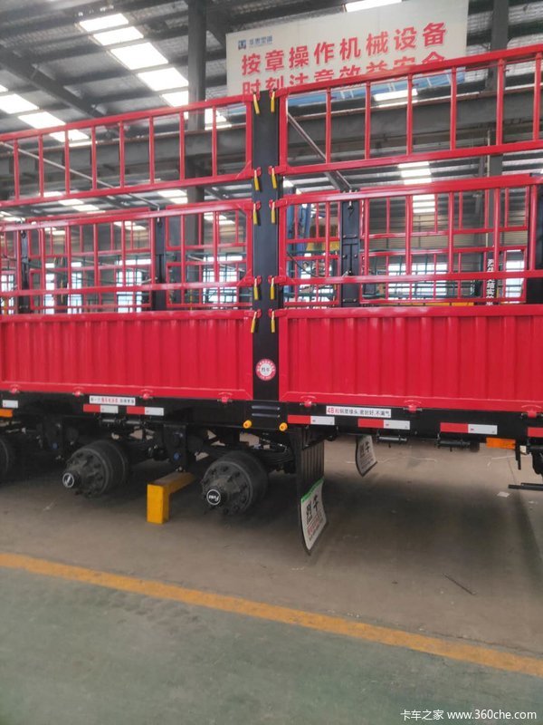 13米仓栏半挂车，更结实的半挂车仓栅式半挂车图片