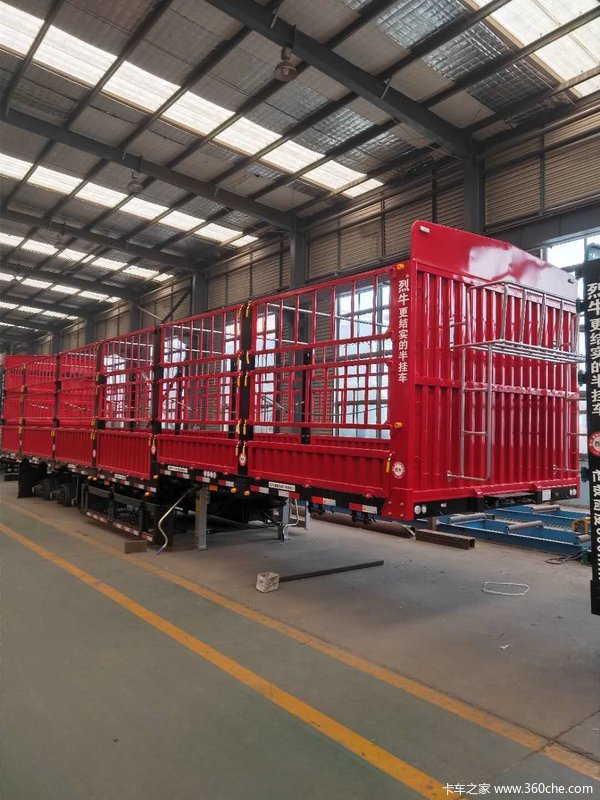 13米仓栏半挂车，更结实的半挂车仓栅式半挂车图片