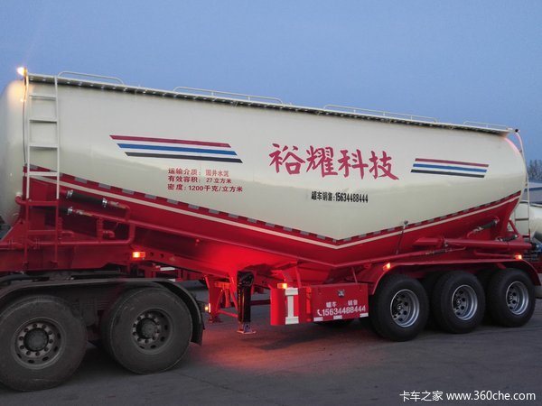 最轻的罐车粉粒物料运输半挂车图片