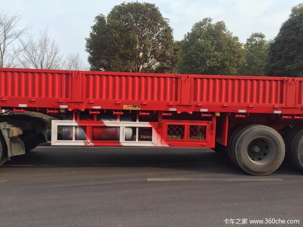 栏板半挂车湖北荆楚星栏板式半挂车图片