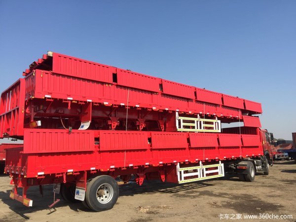 13米半挂车自重轻强度高支持以旧换新以重换轻栏板式半挂车图片