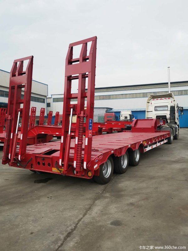 梁山东华挂车直销低平板半挂车图片