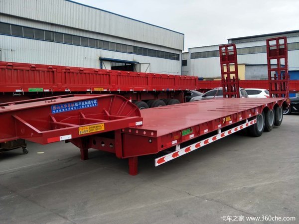 梁山东华挂车直销低平板半挂车图片