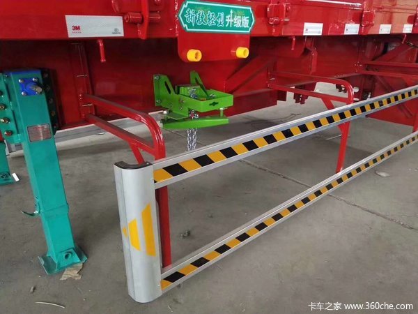 最正规的侧翻自卸半挂车图片