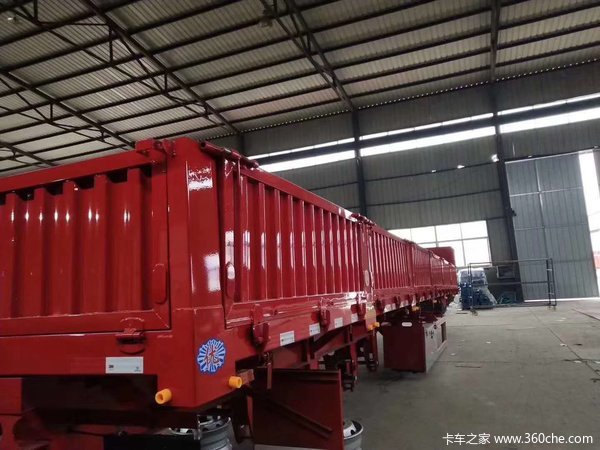 最正规的侧翻自卸半挂车图片