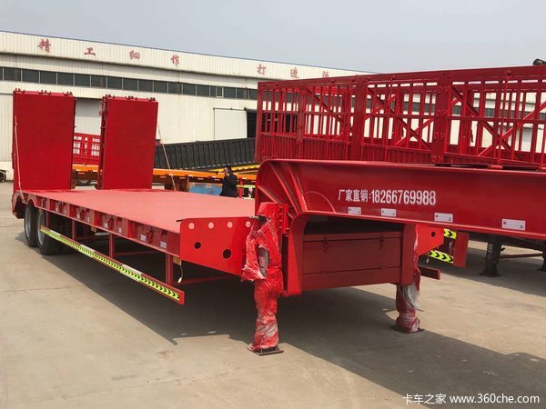 挖掘机板低平板半挂车图片