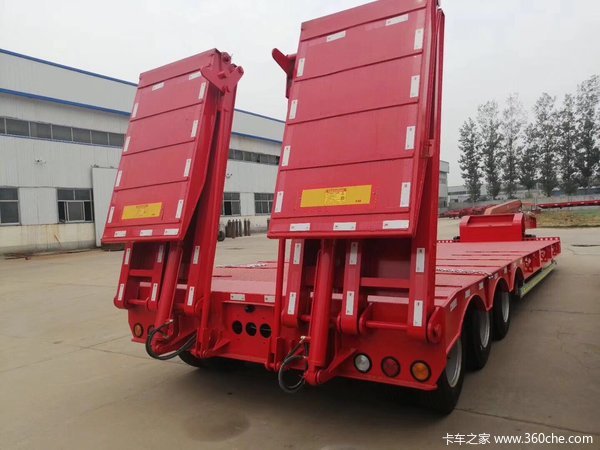 13米液压爬梯挂车价格低平板半挂车图片