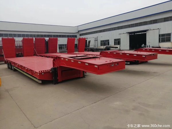 13米液压爬梯挂车价格低平板半挂车图片