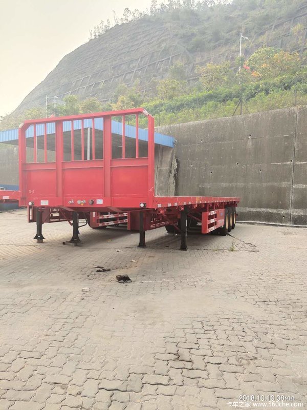 不用修的平板半挂车平板式半挂车图片