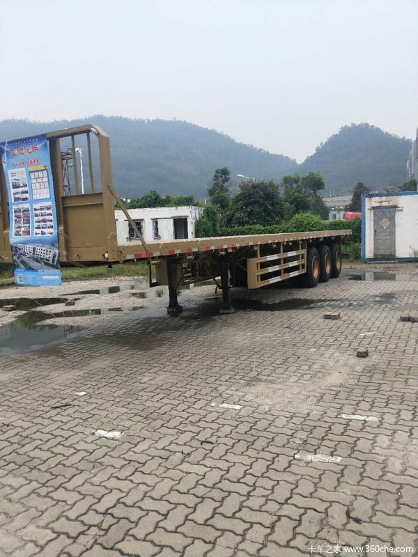 不用修的平板半挂车平板式半挂车图片