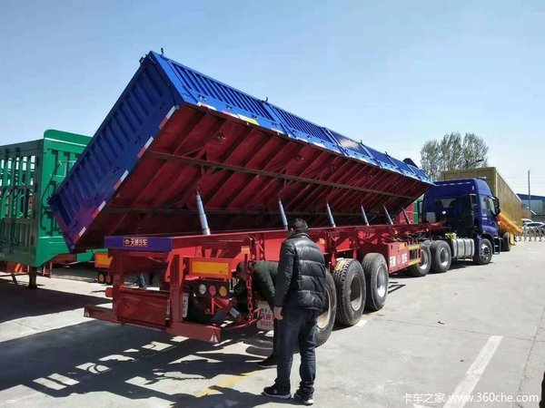 超轻体侧翻自卸半挂车，可以旧换新，可全国分期！自卸半挂车图片