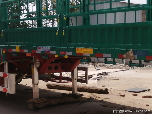 他来了，他来了，锣响挂车来了。大量现车供你选择，缩短您的周期用了都说好仓栅式半挂车图片