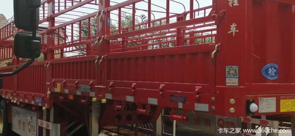 锣响挂车，真心好品牌，大量13米现车供你选择仓栅式半挂车图片