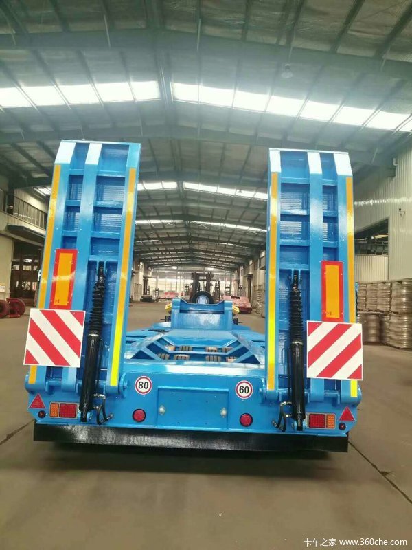 低平板半挂车勾机板系列低平板半挂车图片