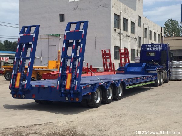 专业订做低平板半挂车厂家低平板半挂车图片