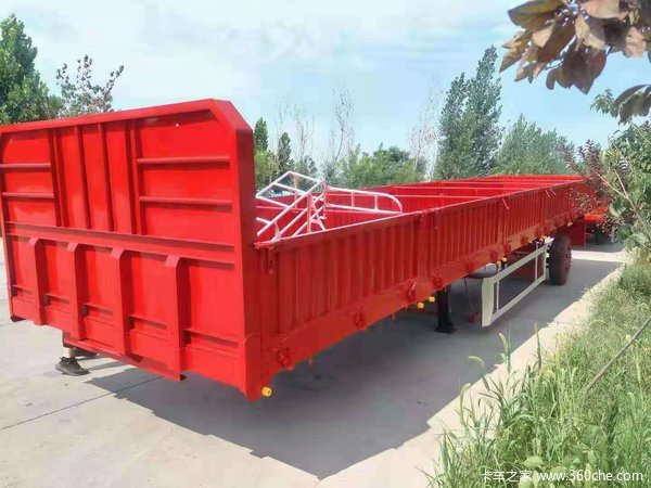 标箱侧翻，轻量化设计，可做加高，卧底，分期，宝钢材质自卸半挂车图片