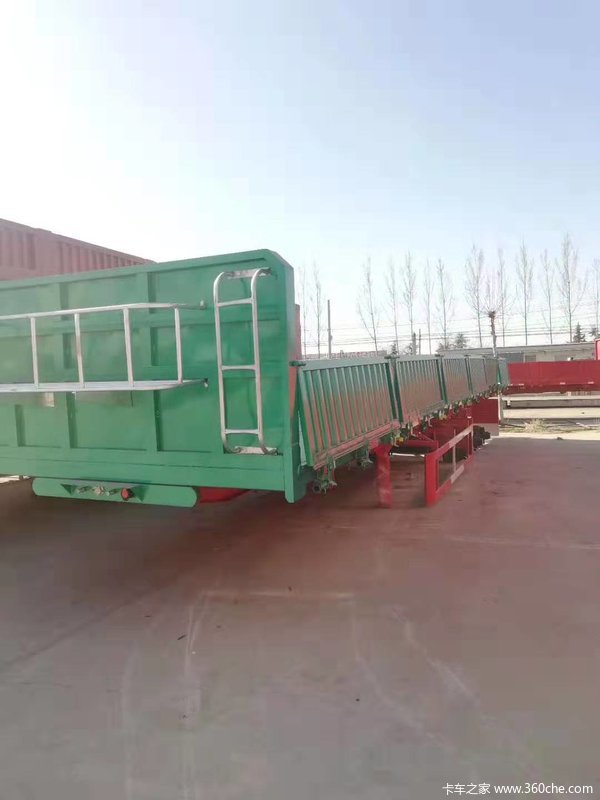 标箱侧翻，轻量化设计，可做加高，卧底，分期，宝钢材质自卸半挂车图片