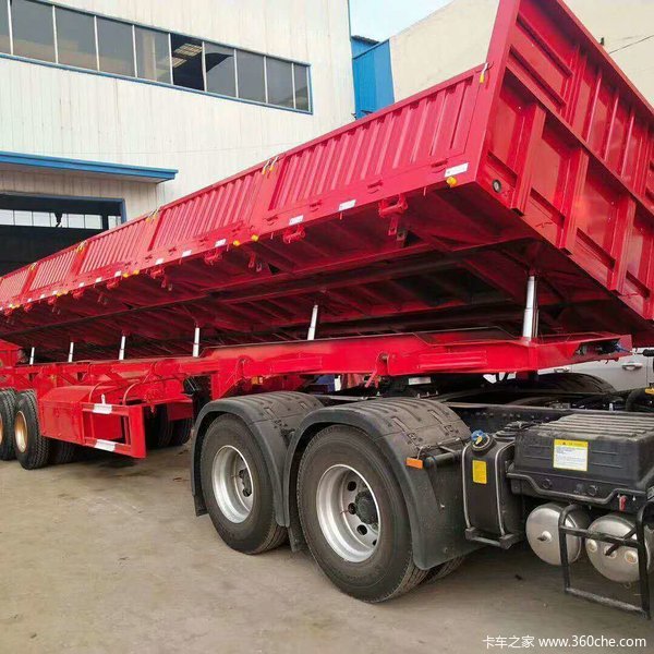 标箱侧翻，轻量化设计，可做加高，卧底，分期，宝钢材质自卸半挂车图片