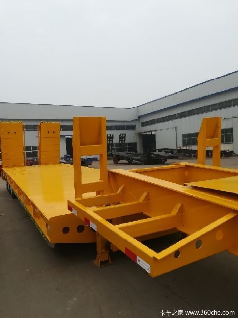 长期供应各种低平板半挂车低平板半挂车图片