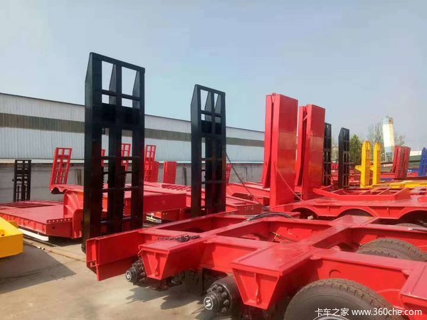 13.75前后等宽可抽拉13米工程机械低平板大件运输液压爬梯半挂车低平板半挂车图片