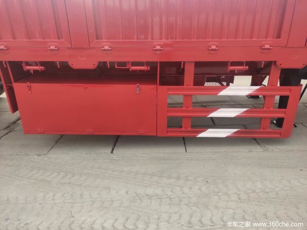 13米标箱栏板式半挂车图片