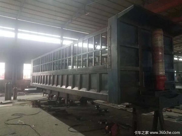 8.2米—9米前顶自卸车自卸半挂车图片