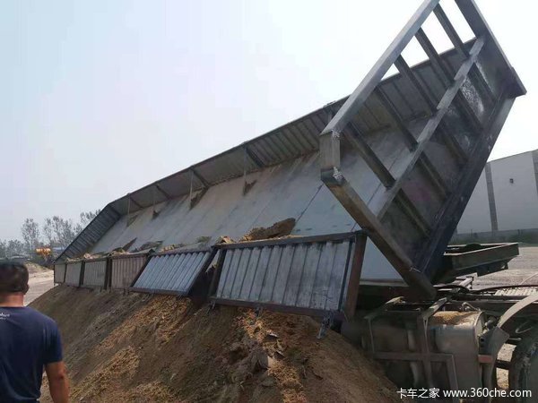 13米轻量化自卸车自卸半挂车图片