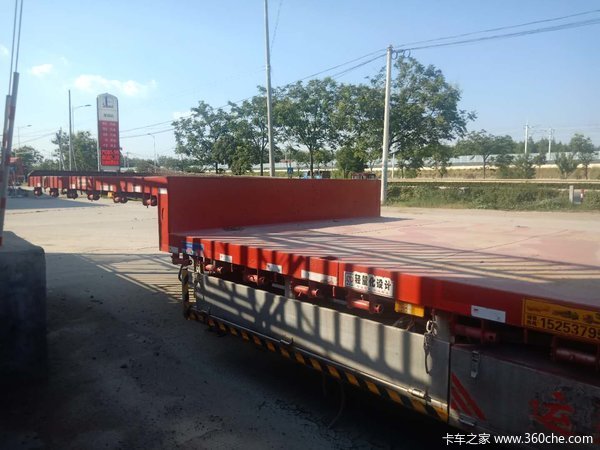 13.75-3米宽低平板半挂车图片