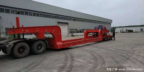 专注各种低平板，大梁终身保修低平板半挂车图片