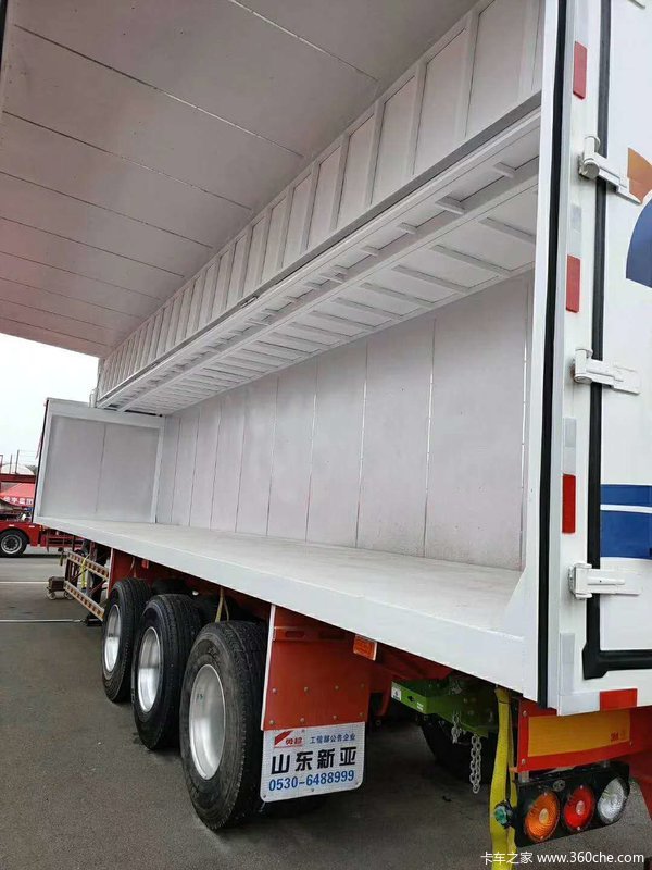 13.75米一体箱式半挂车集装箱式半挂车图片