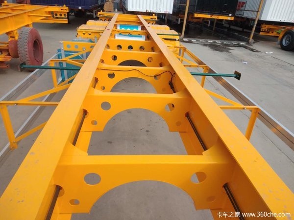 45英尺骨架车骨架式集装箱半挂车图片