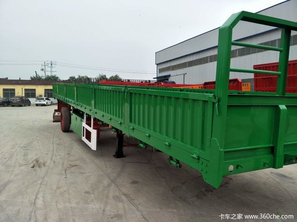 8米—13米栏板式半挂车栏板式半挂车图片