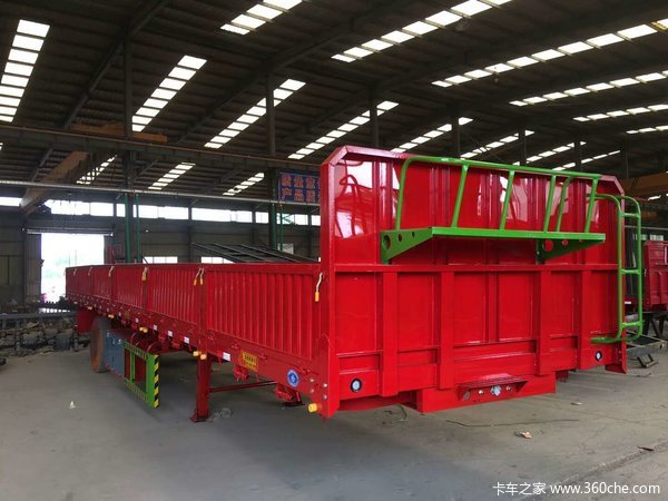 8米—13米栏板式半挂车栏板式半挂车图片