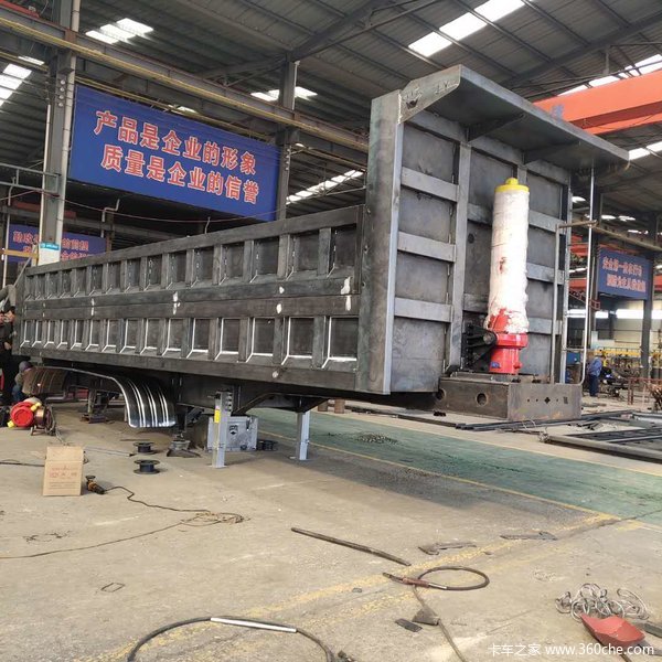 一体后翻自卸半挂车，自重轻不查改型，支持全国各地分期付款自卸半挂车图片