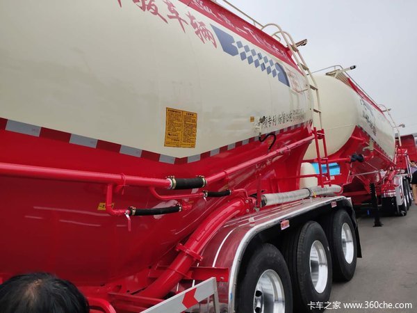 梁山神骏恩信散装水泥罐车产品特点：1.罐车轻量化粉粒物料运输半挂车图片