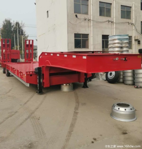 液压爬梯式低平板半挂车低平板半挂车图片