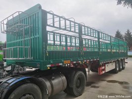 名奇轻体挂车仓栅式半挂车