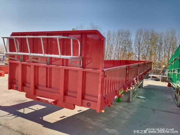 厂价出售13米轻型标车自卸半挂车，可分期付款自卸半挂车图片