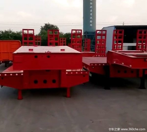 低平板半挂车，13米运输半挂车低平板半挂车图片