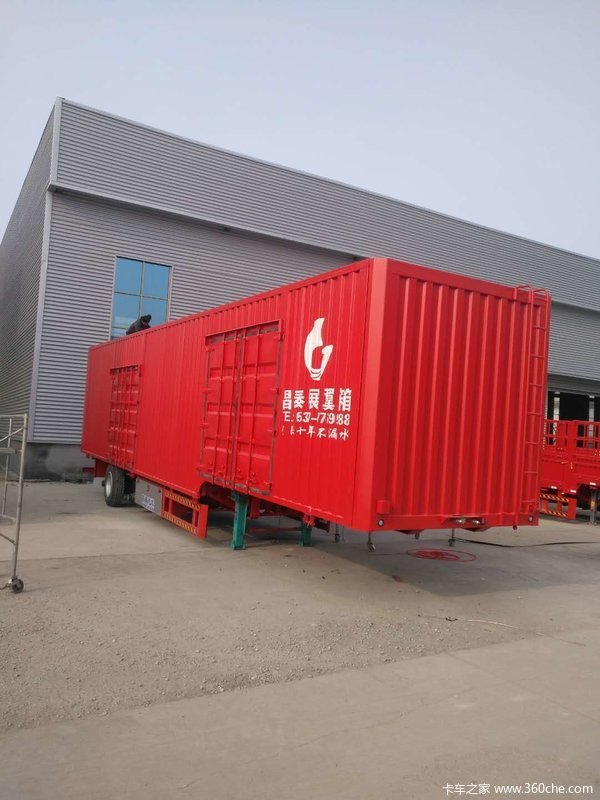 飞翼厢式运输车，厢式半挂车图片