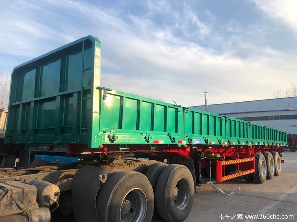 标车侧翻，现车销售，轻量化设计。自卸半挂车图片