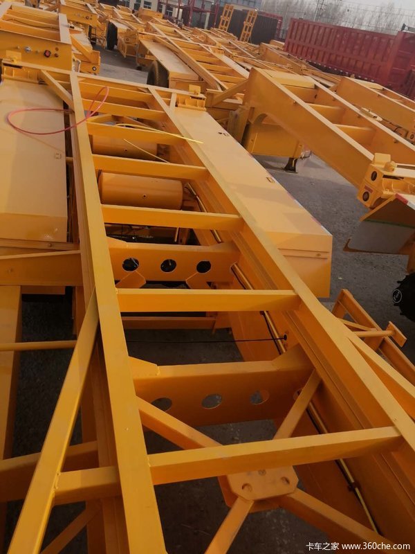 集装箱式后翻自卸车集装箱式半挂车图片