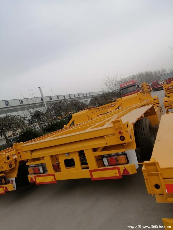 集装箱式后翻自卸车集装箱式半挂车图片