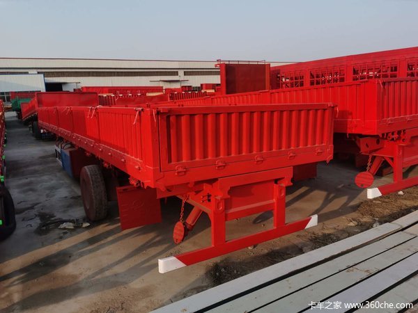 标车侧翻，13米*2.55米*0.6米，轻量化车型，面向全国支持按揭自卸半挂车图片