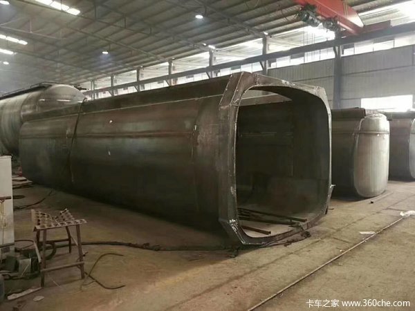 罐式后翻自卸车带手续罐式半挂车图片