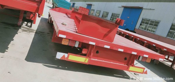 支持分期，首付低，下款快！低平板半挂车图片